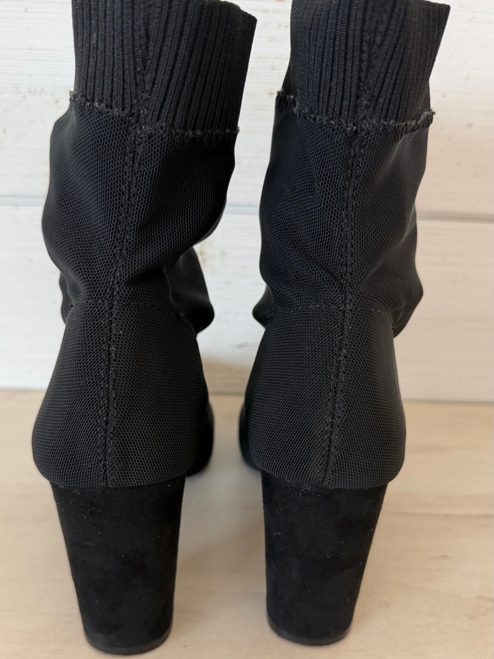 Simply Vera Vera Wang Persimmon Women's Black Stretch Ankle Sock Boots Size 7.5 - Picture 3 of 10